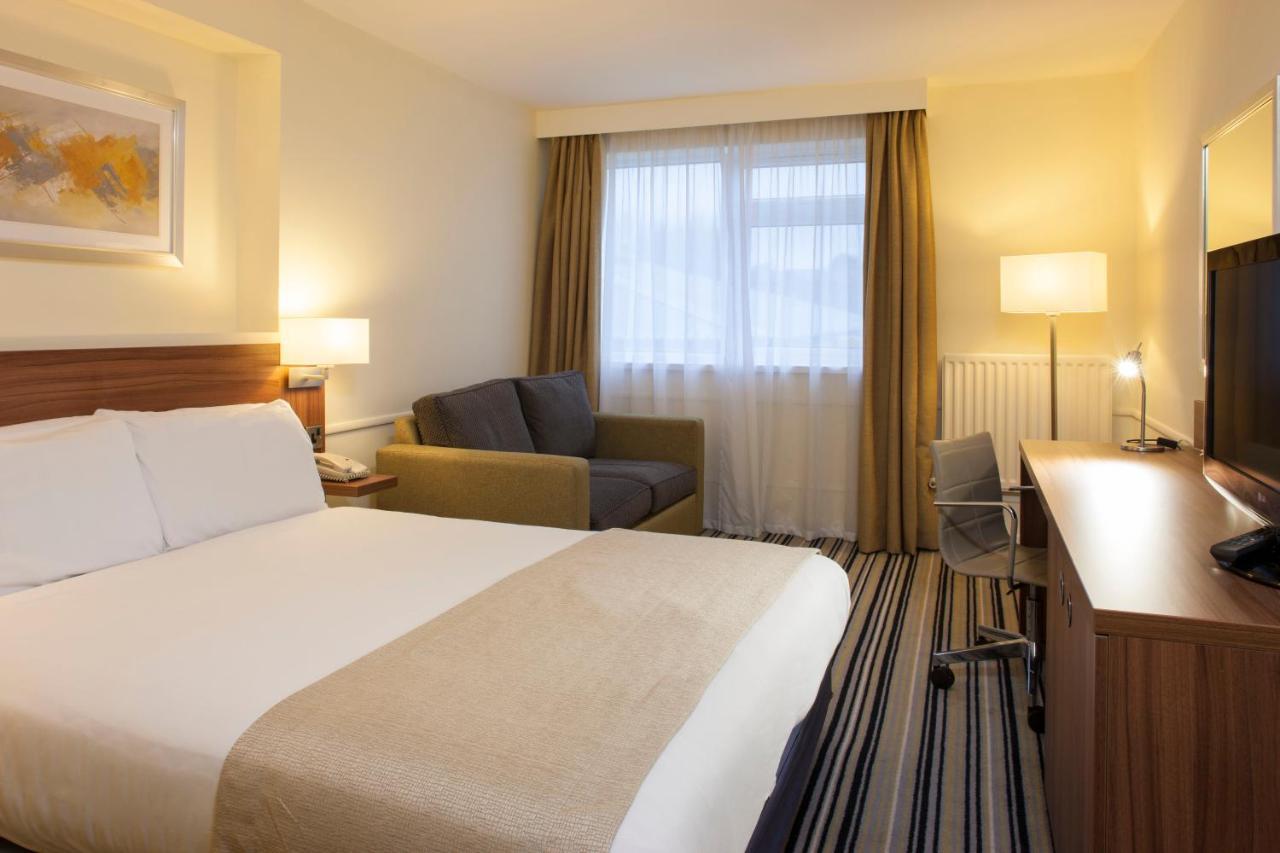 Holiday Inn Colchester By Ihg Ngoại thất bức ảnh