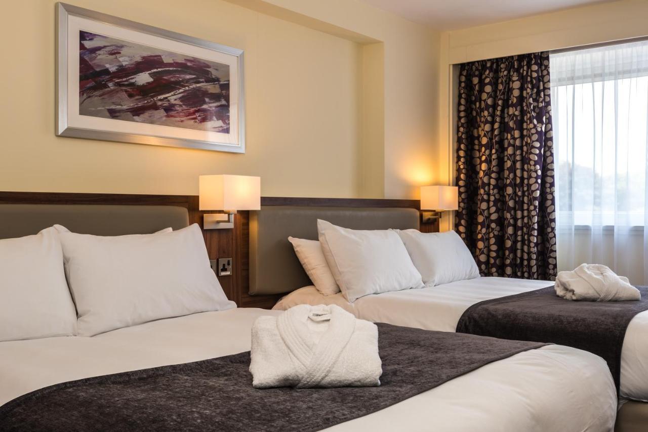 Holiday Inn Colchester By Ihg Ngoại thất bức ảnh